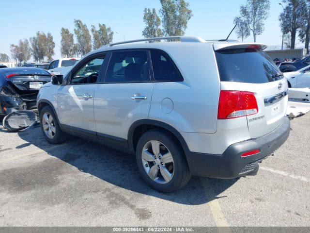 Photo 2 VIN: 5XYKU4A66DG373504 - KIA SORENTO 