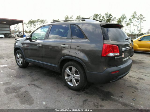 Photo 2 VIN: 5XYKU4A67DG414318 - KIA SORENTO 