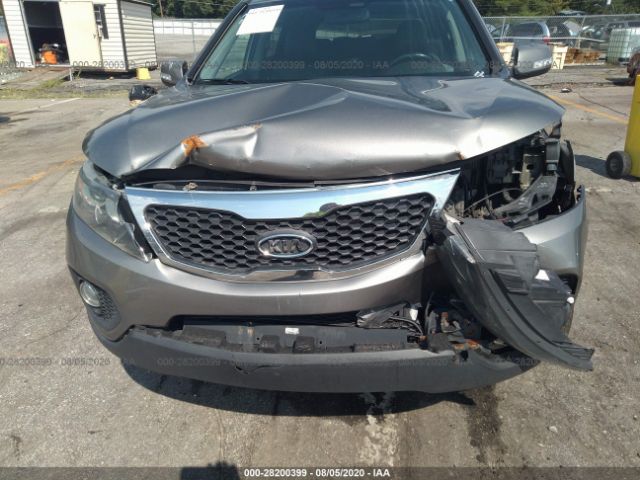 Photo 5 VIN: 5XYKU4A68DG410021 - KIA SORENTO 