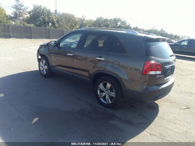 Photo 2 VIN: 5XYKU4A6XDG410389 - KIA SORENTO 