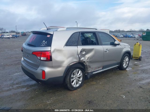 Photo 3 VIN: 5XYKU4A71EG533900 - KIA SORENTO 