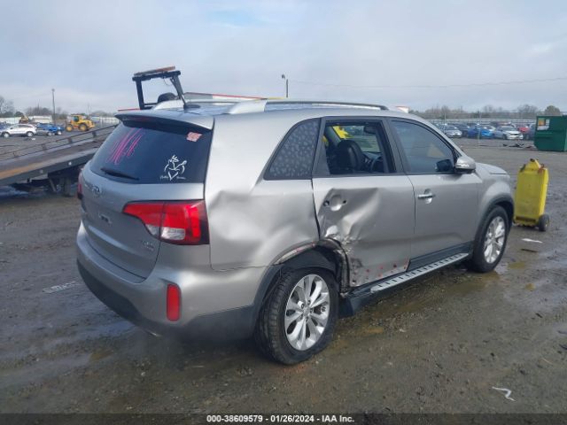 Photo 5 VIN: 5XYKU4A71EG533900 - KIA SORENTO 