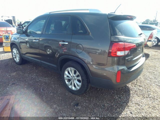 Photo 2 VIN: 5XYKU4A71FG591488 - KIA SORENTO 