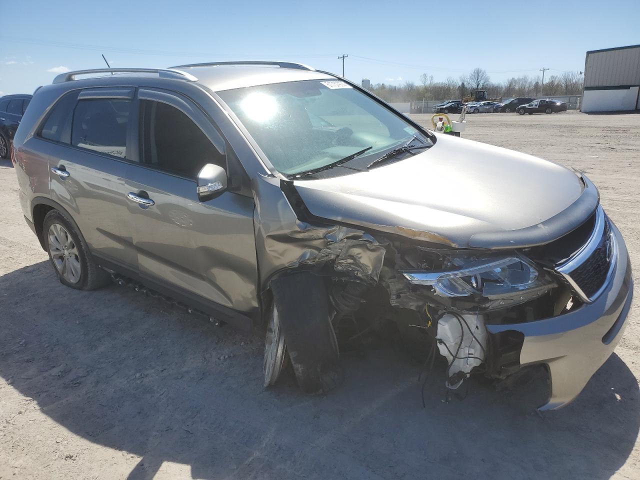 Photo 3 VIN: 5XYKU4A74EG480450 - KIA SORENTO 