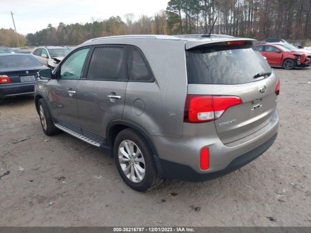 Photo 2 VIN: 5XYKU4A74EG515889 - KIA SORENTO 