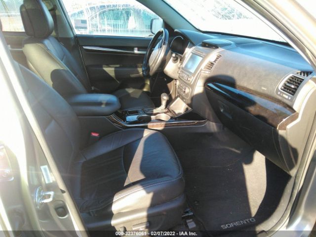 Photo 4 VIN: 5XYKU4A74FG611877 - KIA SORENTO 