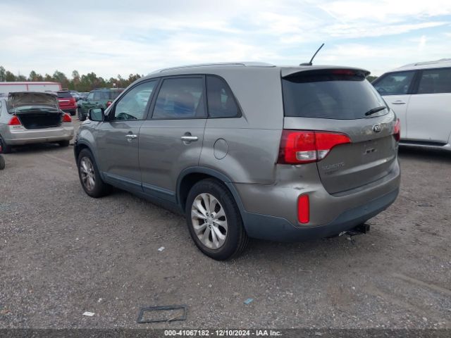 Photo 2 VIN: 5XYKU4A74FG642093 - KIA SORENTO 