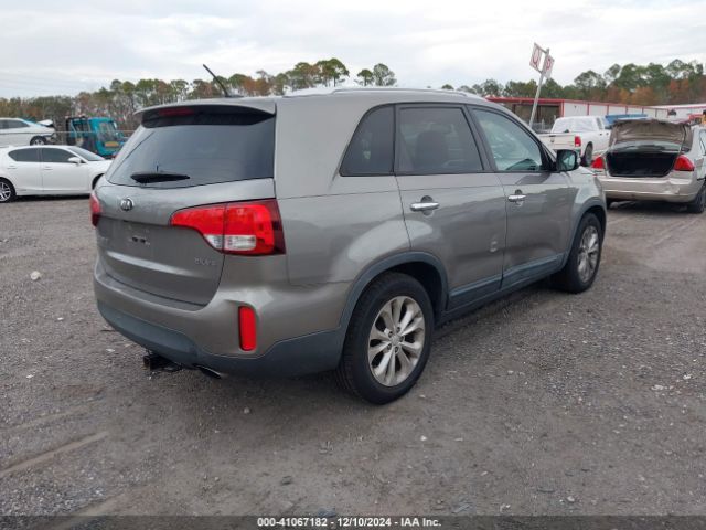 Photo 3 VIN: 5XYKU4A74FG642093 - KIA SORENTO 