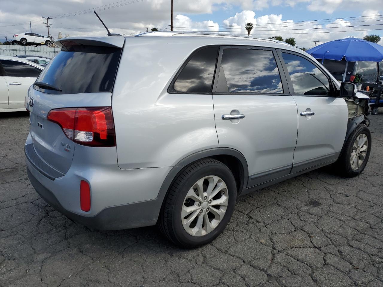 Photo 2 VIN: 5XYKU4A76EG472964 - KIA SORENTO 