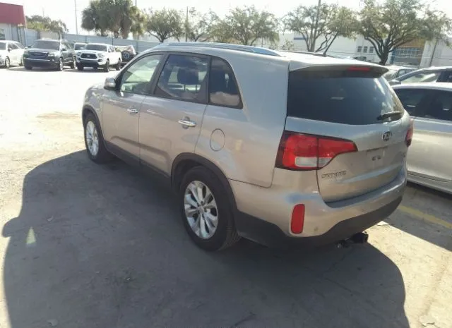 Photo 2 VIN: 5XYKU4A76EG491157 - KIA SORENTO 