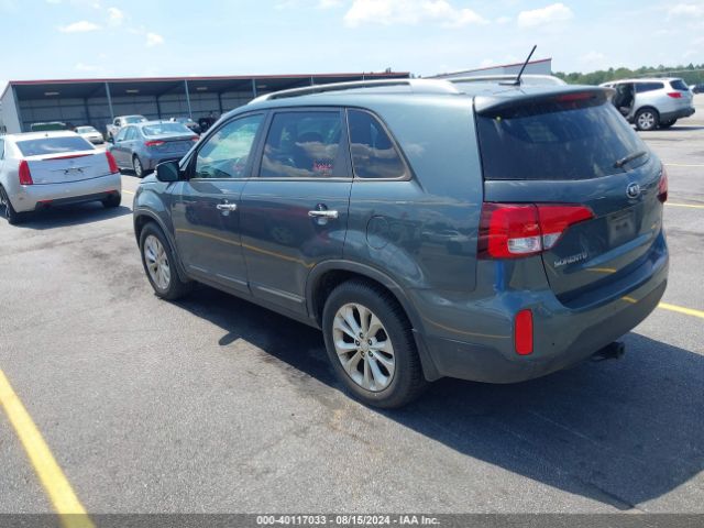 Photo 2 VIN: 5XYKU4A78FG574123 - KIA SORENTO 