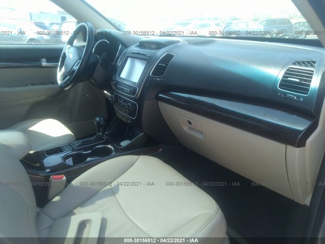 Photo 4 VIN: 5XYKU4A79FG589889 - KIA SORENTO 