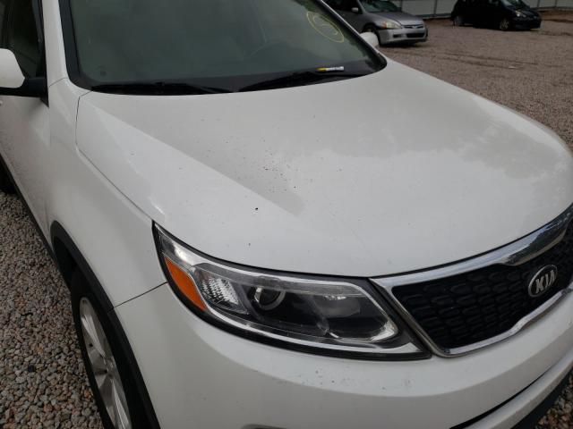 Photo 8 VIN: 5XYKU4A7XEG492652 - KIA SORENTO EX 