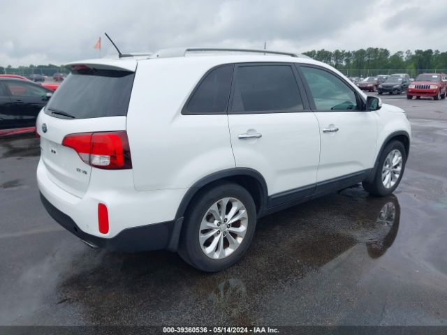 Photo 3 VIN: 5XYKU4A7XFG586127 - KIA SORENTO 