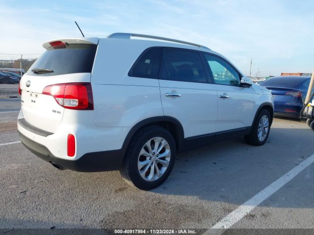 Photo 3 VIN: 5XYKU4A7XFG588590 - KIA SORENTO 