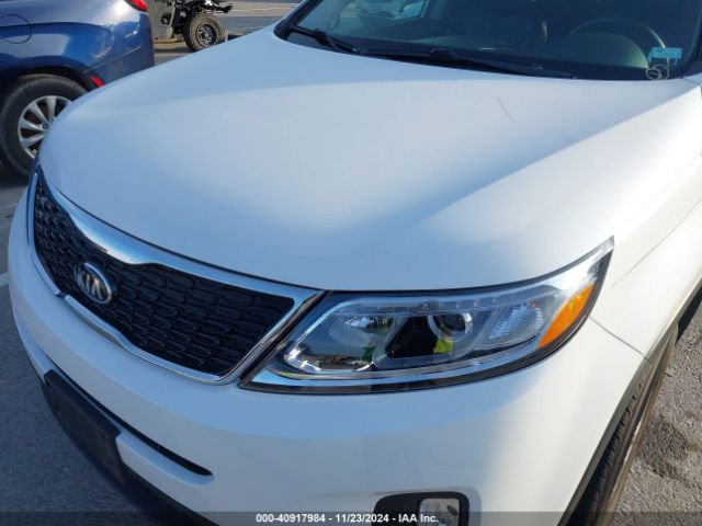 Photo 5 VIN: 5XYKU4A7XFG588590 - KIA SORENTO 