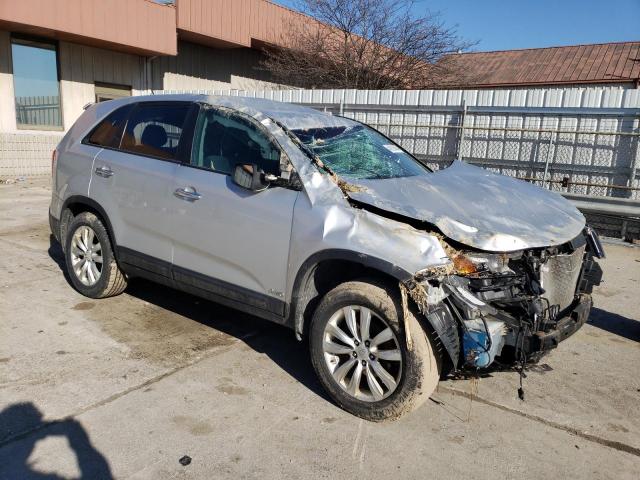 Photo 3 VIN: 5XYKUCA10BG015696 - KIA SORENTO 