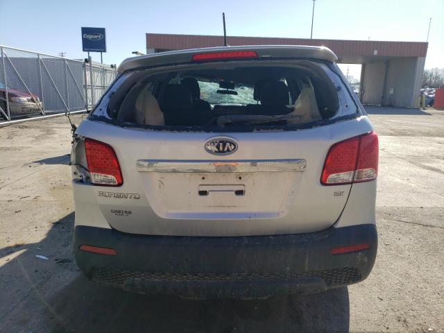 Photo 5 VIN: 5XYKUCA10BG015696 - KIA SORENTO 