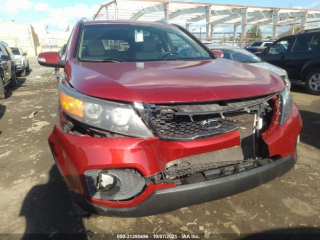 Photo 5 VIN: 5XYKUCA12BG066407 - KIA SORENTO 