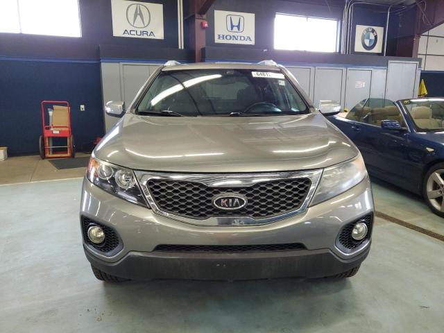 Photo 4 VIN: 5XYKUCA12BG141249 - KIA SORENTO 