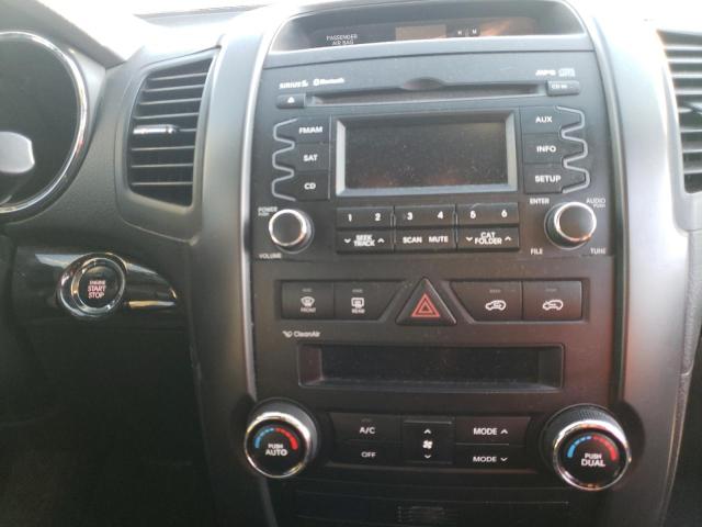 Photo 8 VIN: 5XYKUCA14BG141561 - KIA SORENTO EX 