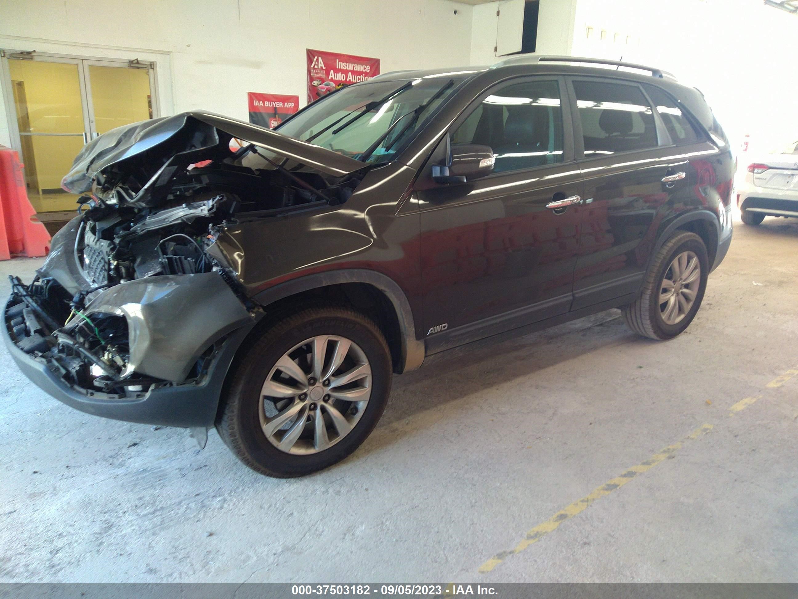 Photo 1 VIN: 5XYKUCA14BG142211 - KIA SORENTO 