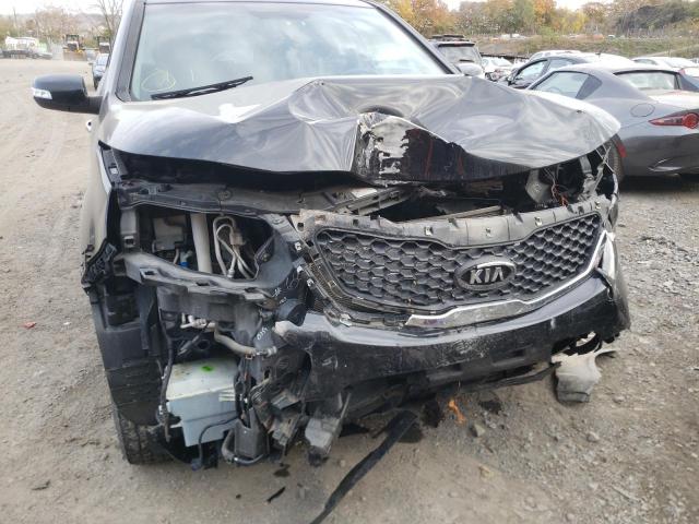 Photo 8 VIN: 5XYKUCA16BG056527 - KIA SORENTO 