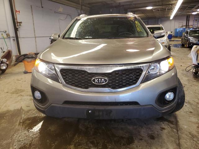 Photo 4 VIN: 5XYKUCA60CG243811 - KIA SORENTO 