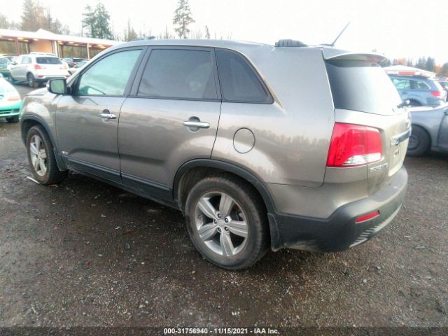 Photo 2 VIN: 5XYKUCA64DG313215 - KIA SORENTO 