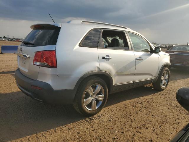 Photo 2 VIN: 5XYKUCA67CG257088 - KIA SORENTO EX 