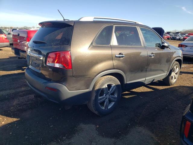 Photo 2 VIN: 5XYKUCA6XCG221430 - KIA SORENTO EX 