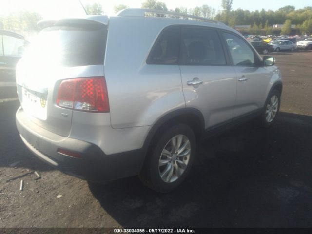 Photo 3 VIN: 5XYKUDA12BG132542 - KIA SORENTO 