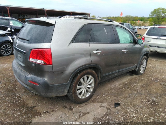 Photo 3 VIN: 5XYKUDA13BG116740 - KIA SORENTO 