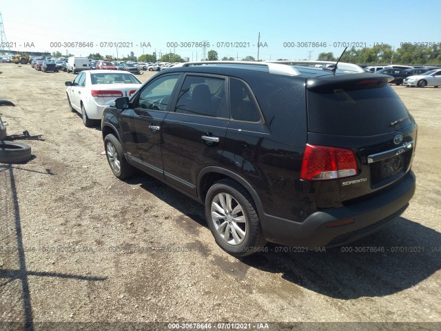 Photo 2 VIN: 5XYKUDA16BG015272 - KIA SORENTO 