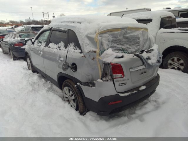 Photo 2 VIN: 5XYKUDA16BG142409 - KIA SORENTO 