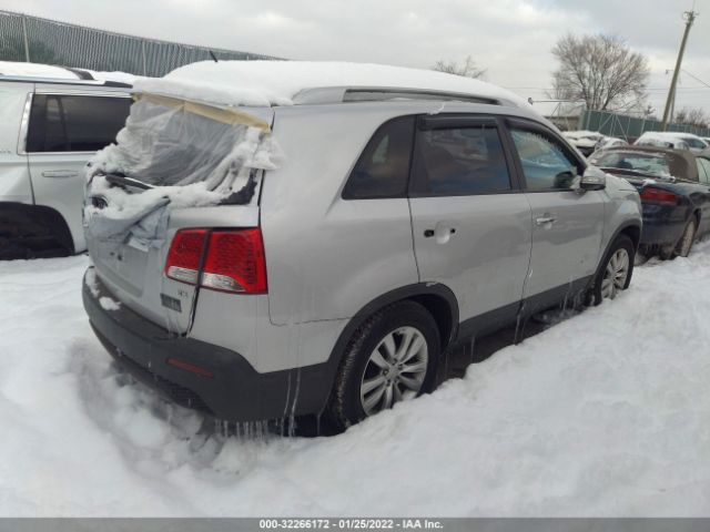 Photo 3 VIN: 5XYKUDA16BG142409 - KIA SORENTO 