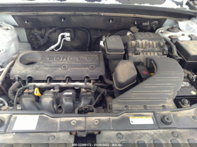 Photo 9 VIN: 5XYKUDA16BG142409 - KIA SORENTO 