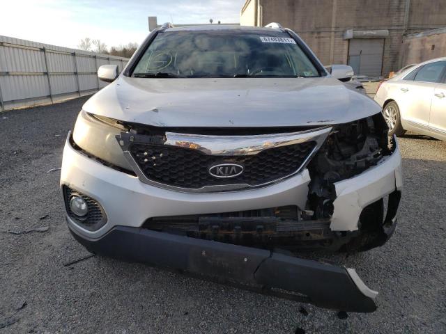 Photo 8 VIN: 5XYKUDA20BG057865 - KIA SORENTO EX 