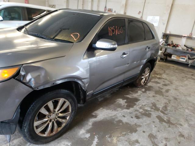 Photo 8 VIN: 5XYKUDA21BG027614 - KIA SORENTO EX 