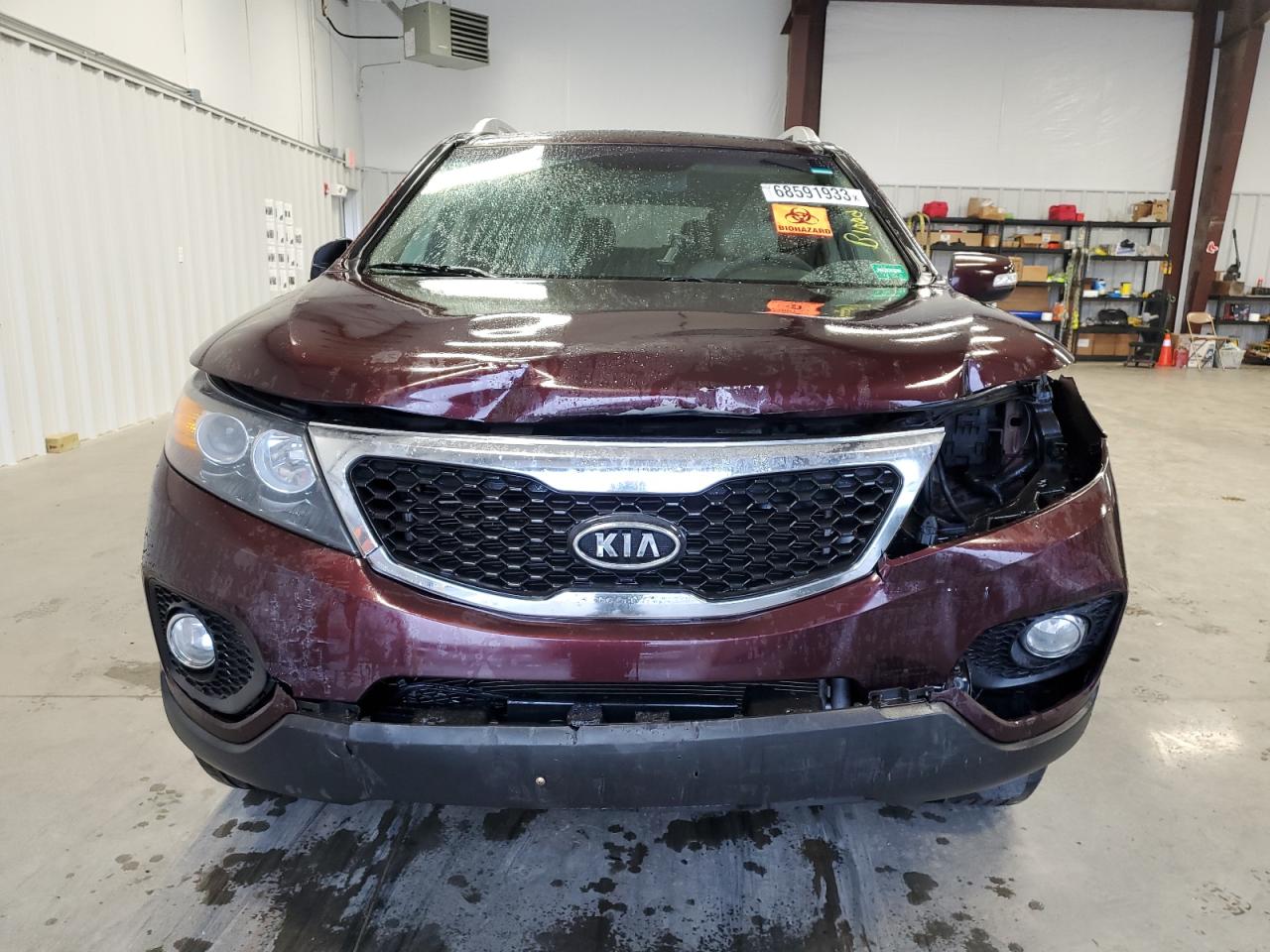 Photo 4 VIN: 5XYKUDA22BG134719 - KIA SORENTO 