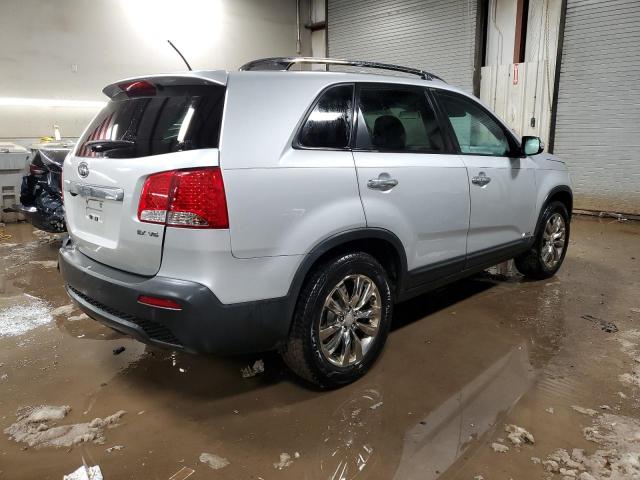 Photo 2 VIN: 5XYKUDA22BG170250 - KIA SORENTO 