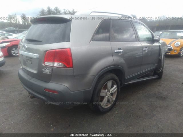 Photo 3 VIN: 5XYKUDA23BG002424 - KIA SORENTO 