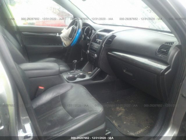 Photo 4 VIN: 5XYKUDA23BG002424 - KIA SORENTO 