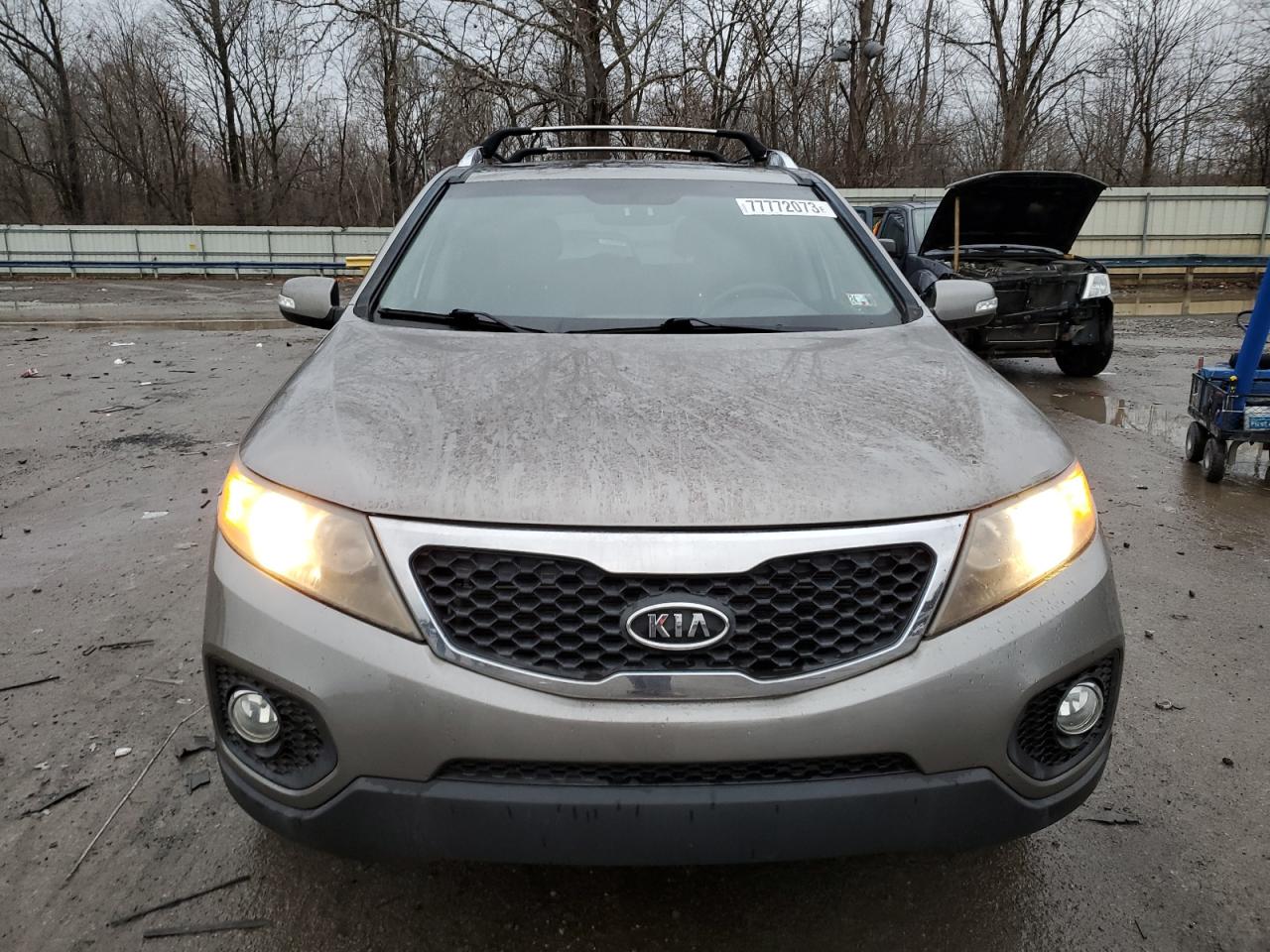 Photo 4 VIN: 5XYKUDA23BG151836 - KIA SORENTO 