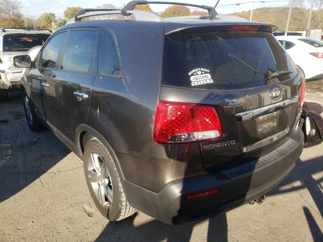 Photo 2 VIN: 5XYKUDA23DG327996 - KIA SORENTO EX 