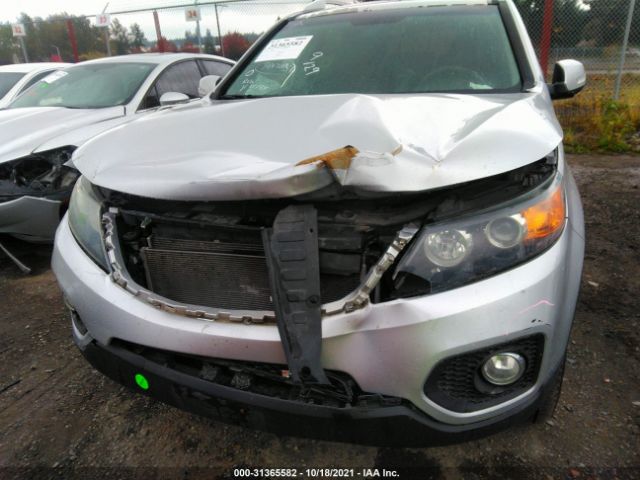 Photo 5 VIN: 5XYKUDA23DG392363 - KIA SORENTO 