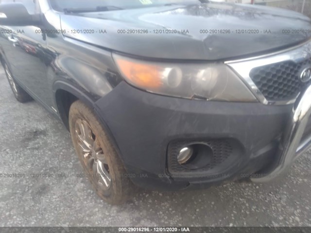 Photo 5 VIN: 5XYKUDA24BG150257 - KIA SORENTO 