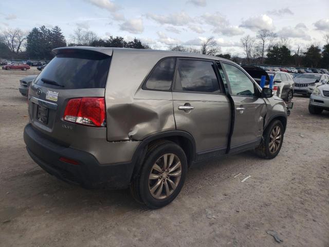 Photo 2 VIN: 5XYKUDA25BG022139 - KIA SORENTO EX 