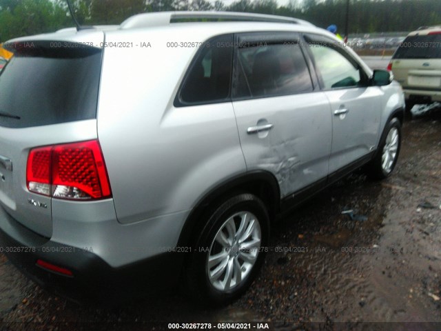 Photo 5 VIN: 5XYKUDA25BG091476 - KIA SORENTO 