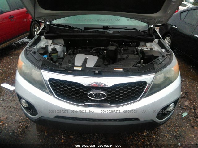 Photo 9 VIN: 5XYKUDA25BG091476 - KIA SORENTO 